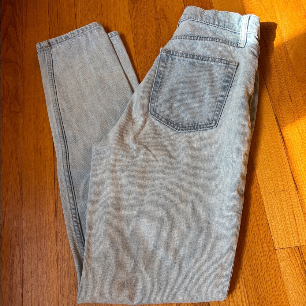 GAP High Rise Mom Jean - Picture 6 of 6